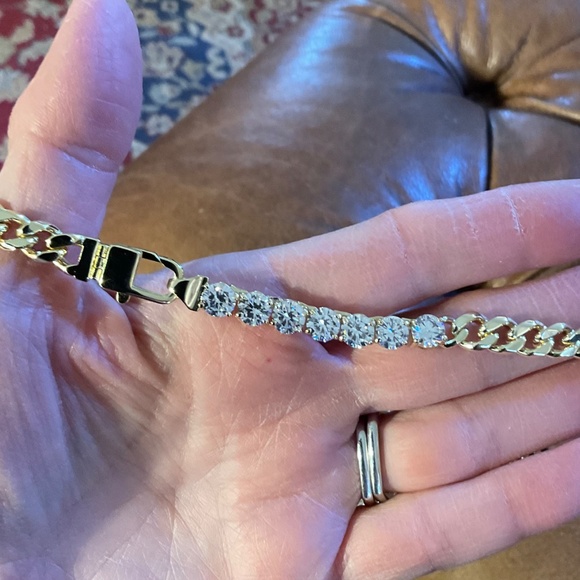 Melinda Maria Julian Cuban Chain 18" Necklace Simulated Diamonds 18K Gold Plated - Picture 5 of 6